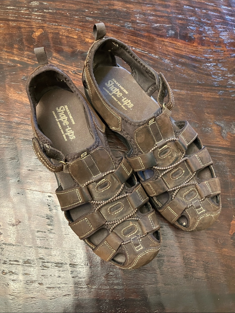 Skechers Women’s Brown Leather Closed-Toe Fisherman Sandals